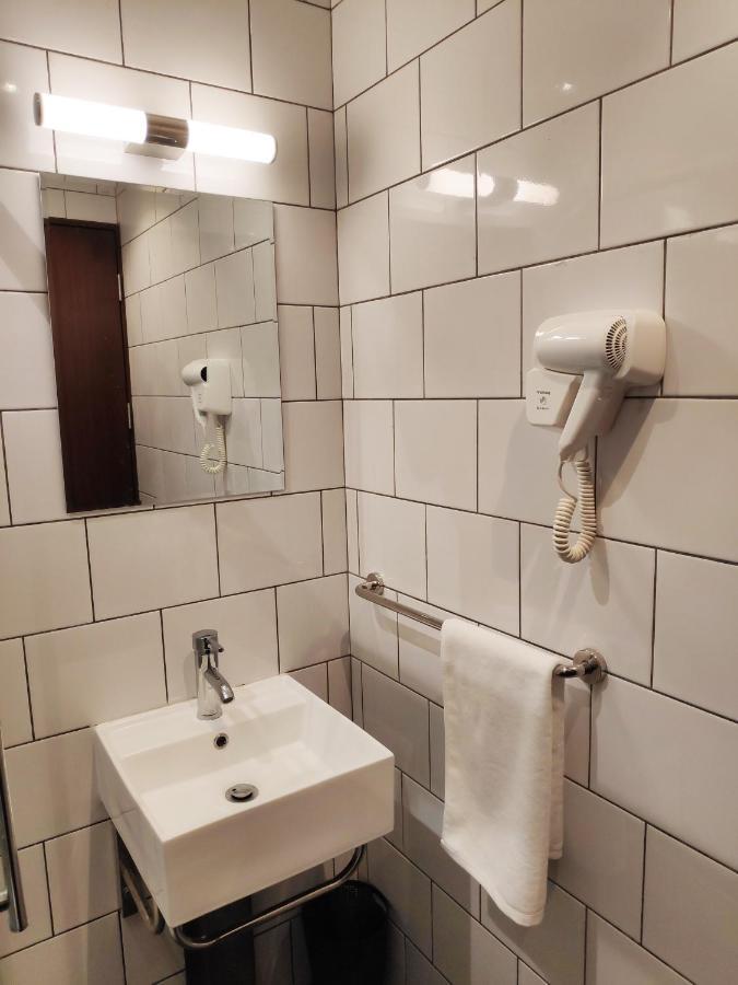 בנדר סרי בגאוואן Ez Suites מראה חיצוני תמונה